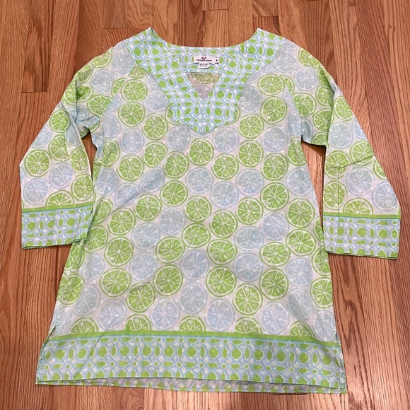 Vineyard Vines Tops - Vineyard Vines tunic